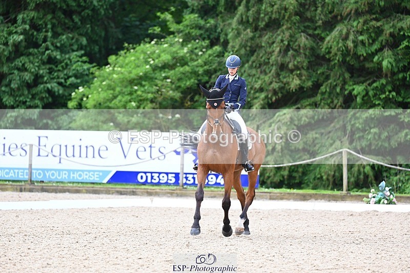 240524-090107-07627 - 501-BRUNO_FG-Edie_Campbell