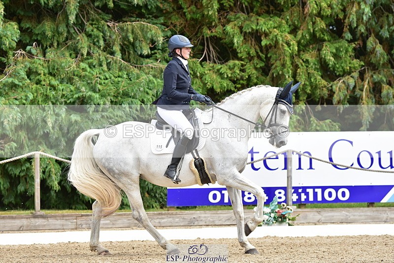 250719A-150636-06661 - 115-Louisa.Jenkins-Rosnastraw.Silver.Lady