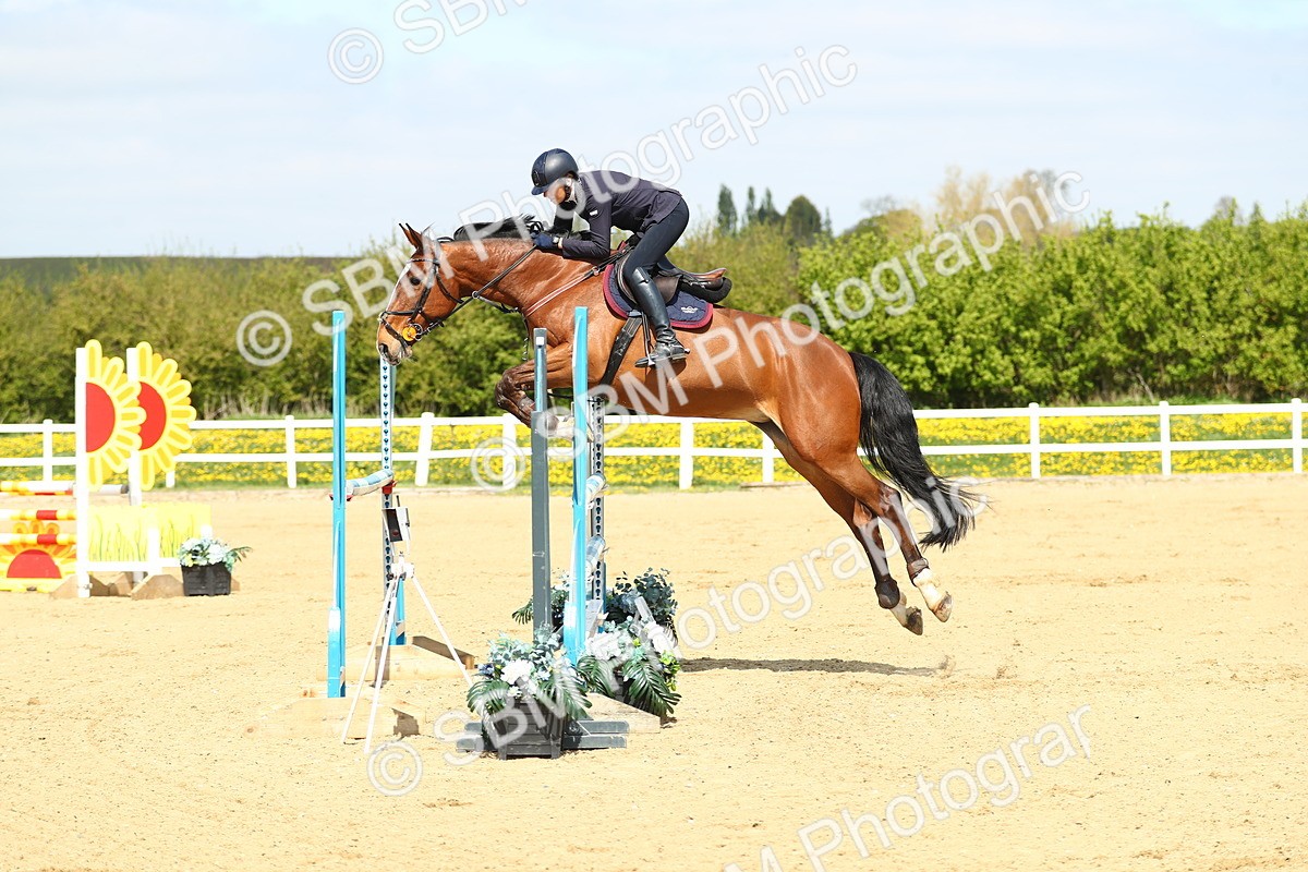 SBM_001313 - Class 5 - Senior Foxhunter 1.20m