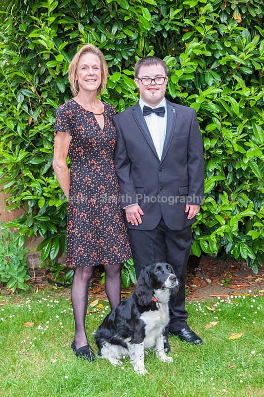 7SKJ0248 - Katie Doyle and friends Pre Prom