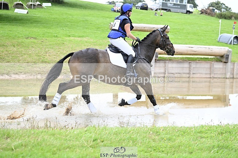 240803-105531-01756 - 008-Jodie_Coombes-TATTYGARE_LAST_DELIGHT