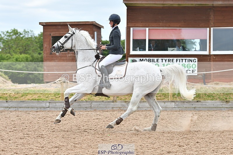 240609A-144436-06303 - Cls 19 Snr Foxhunter and 1.20m Open