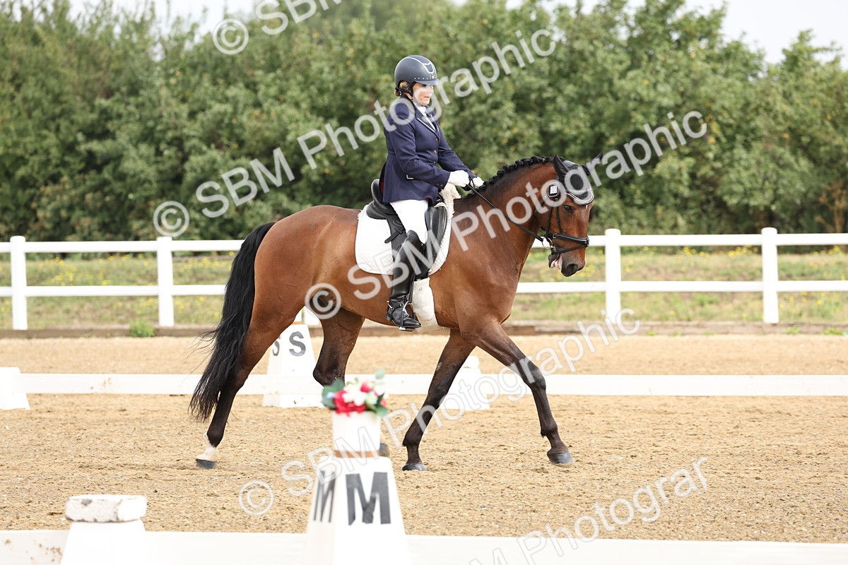 SBM_005765 - Class 6 - Novice 6 - 10.26-11.29