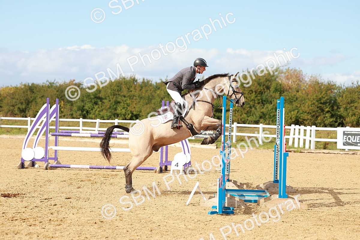 SBM_001852 - Class 4 - Senior Newcomers - 1.10m
