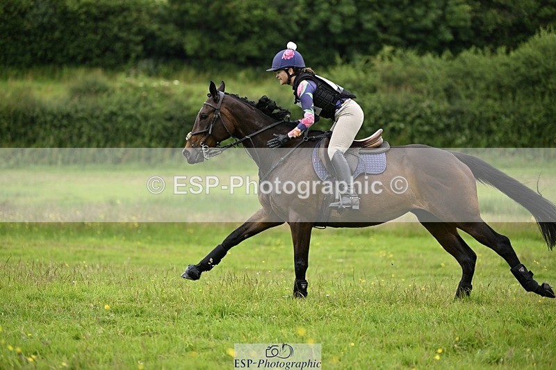 240630-123105-00882 - 916-Harriet_Parkes-Just_Henny