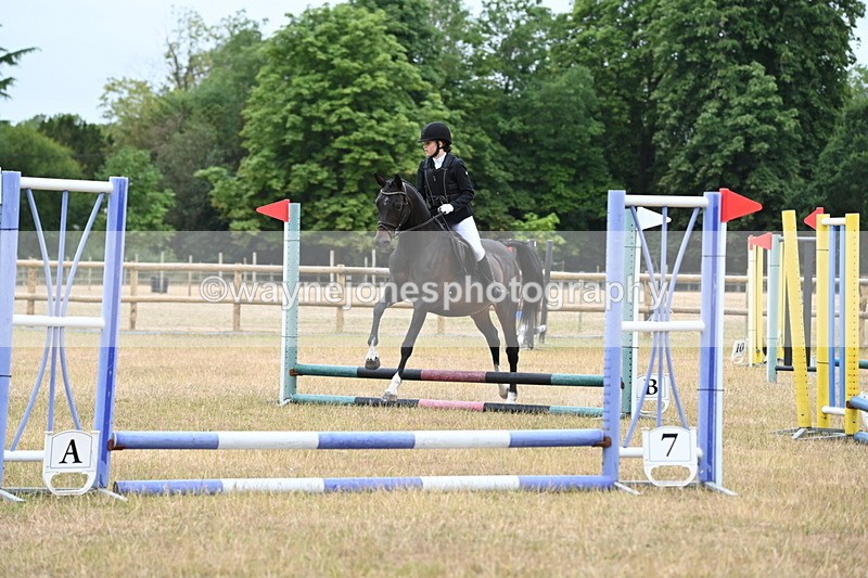 WJ6_9288 - Class 12 Minimus Jumping 45cm