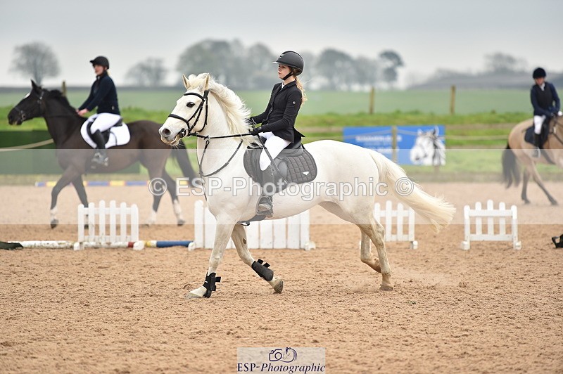 240331A-105046-00537 - 90cm First Round