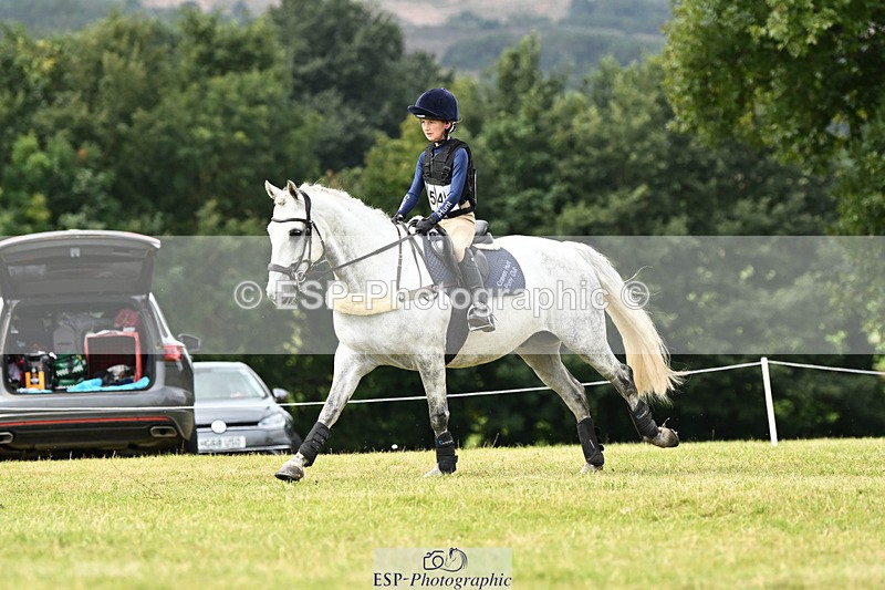 240825X-115839-32180 - 70cm XC 11.00 to 12.00