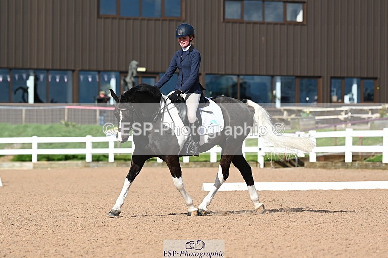 240323A-151100-02394 - UnA Novice 28