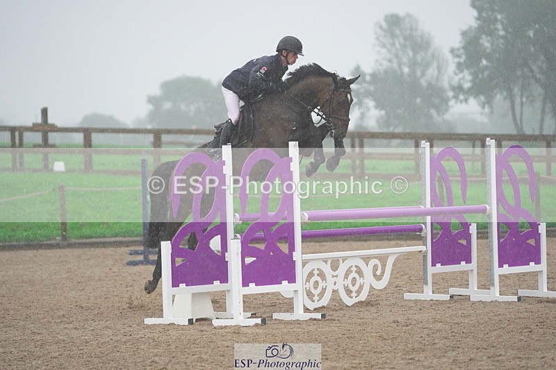 231017A-130058-06930 - Cls 27 Snr Newcomers