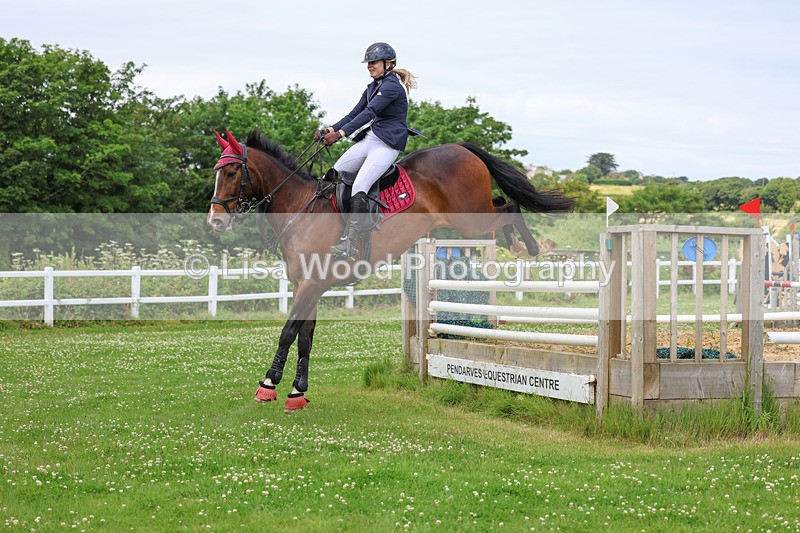 3E7A3602 - Class 6: Hawkins Motors Senior 1.00m Derby