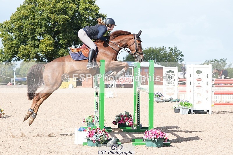 250913-121343-06840 - Cls 15 Snr Foxhunter
