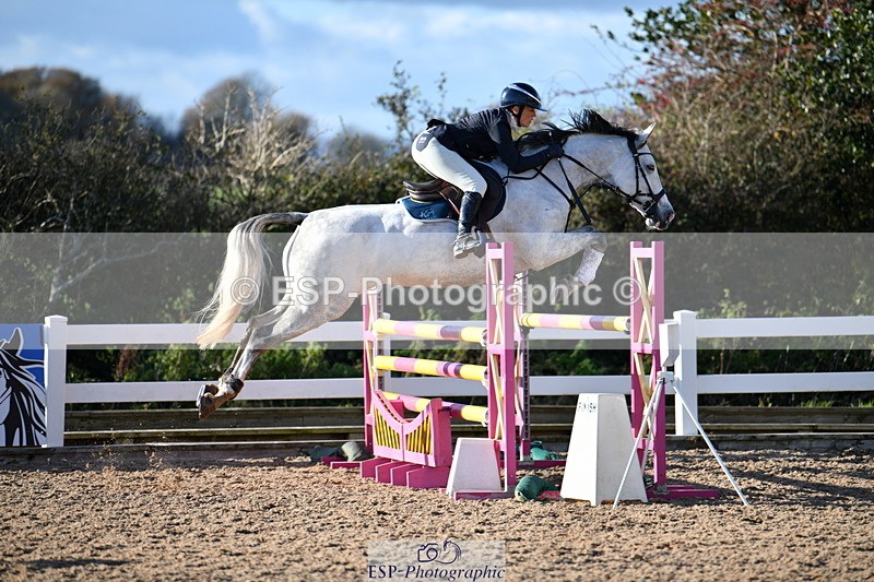 231110A-145832-00947 - Cls 6 Foxhunter & 1.20m Open