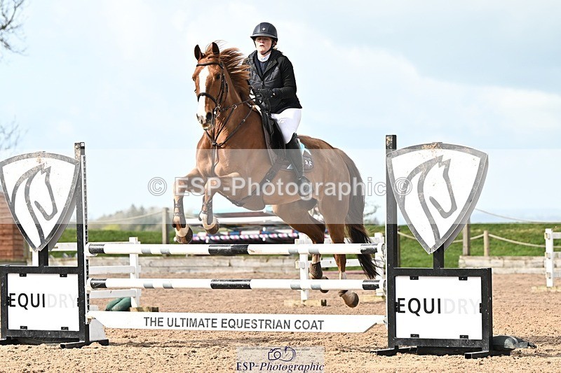 250416-101517-00255 - Cls 1 British Novice and 90cm