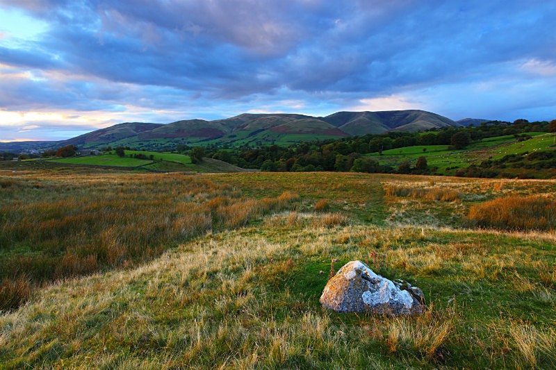 The Howgill fells.      ref 8968 - The Pennines and Cumbria