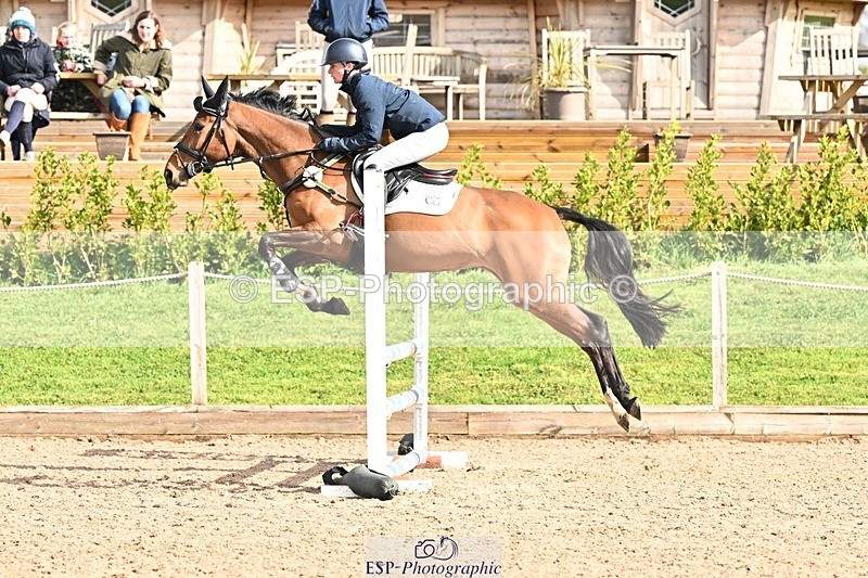 250416-100824-00218 - Cls 1 British Novice and 90cm