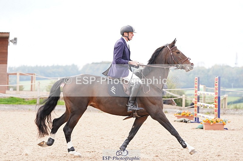 241004A-145258-00831 - Fri 04 Snr Fox & 1.20m Open