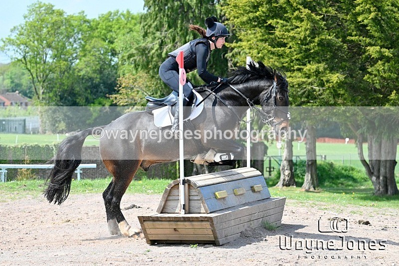 WJ7_7068 - The stables at Tweseldown 27-04-25