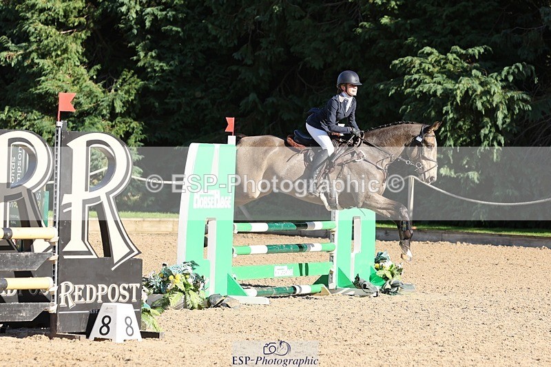 241027-114346-16953 - 319-Neve.Webber-MR.BUZZ