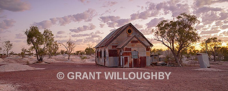Unforgetable Lightning Ridge - Australia