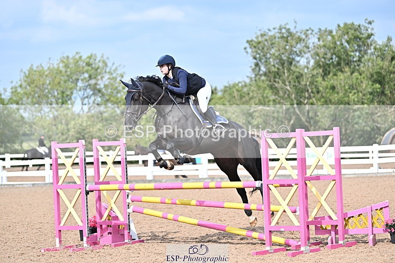 241004A-123638-01945 - Fri 09 95cm Amateur Quals