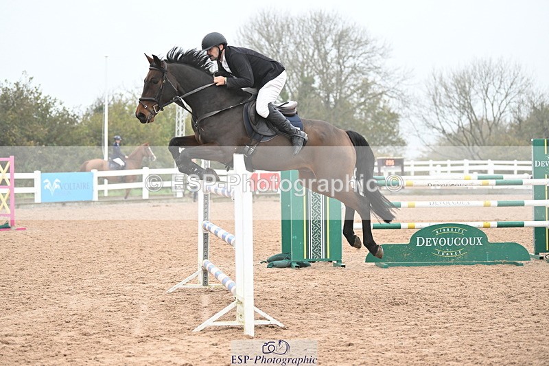 241102A-131201-04739 - SAT Cls 15 Foxhunter and 1.20m Open