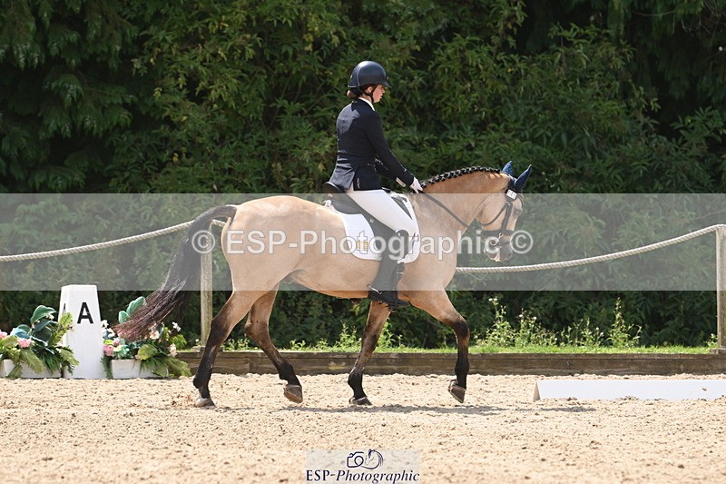 250719A-125747-05212 - 141-Chloe.Dunn-Towerhill.Shamie