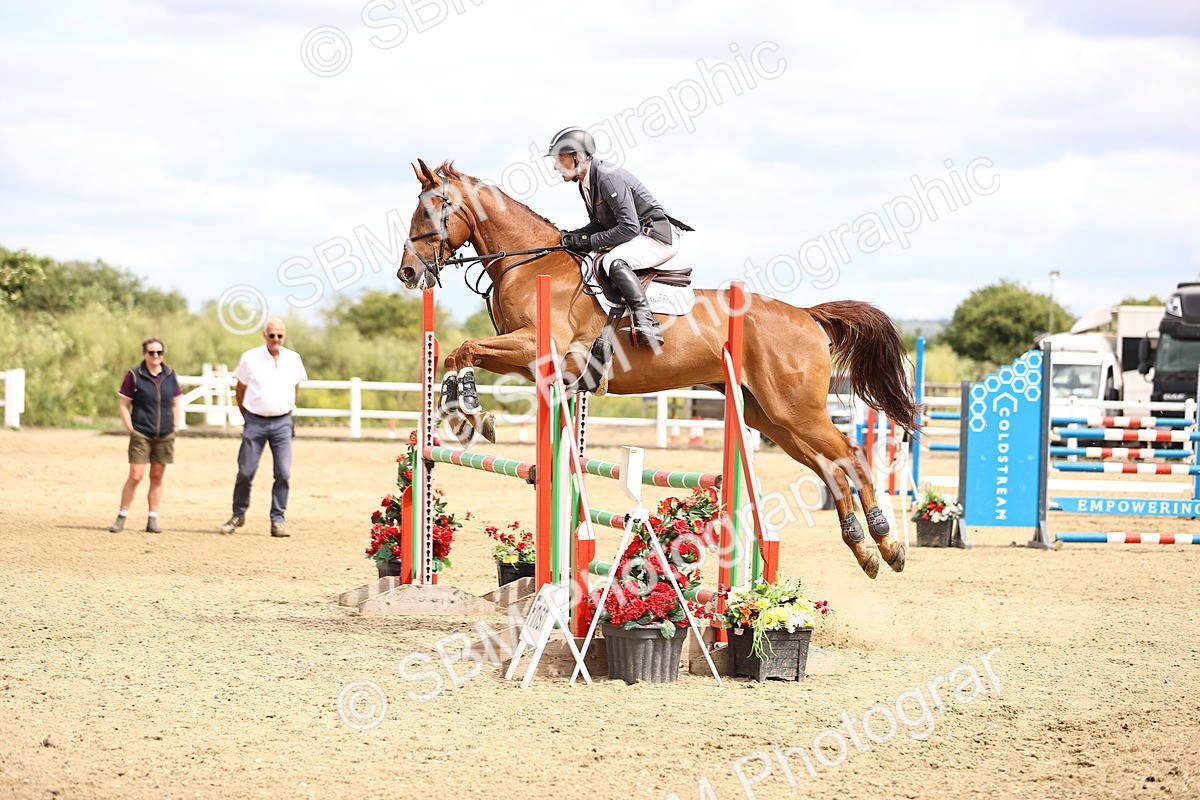 SBM_007864 - Class 19 - Senior Newcomers - 1.10m