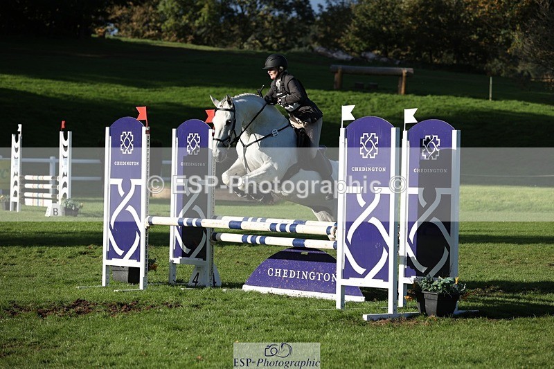 231022-153445-29839 - 509-WOODLANDS.SILVER.CLOUD-Karen.Cowling-TrotUp+SJ