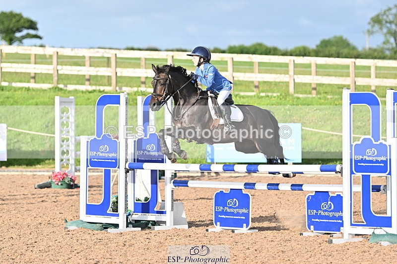 240628A-193537-01932 - Cls 7 Graham Heath 128cm + 138cm