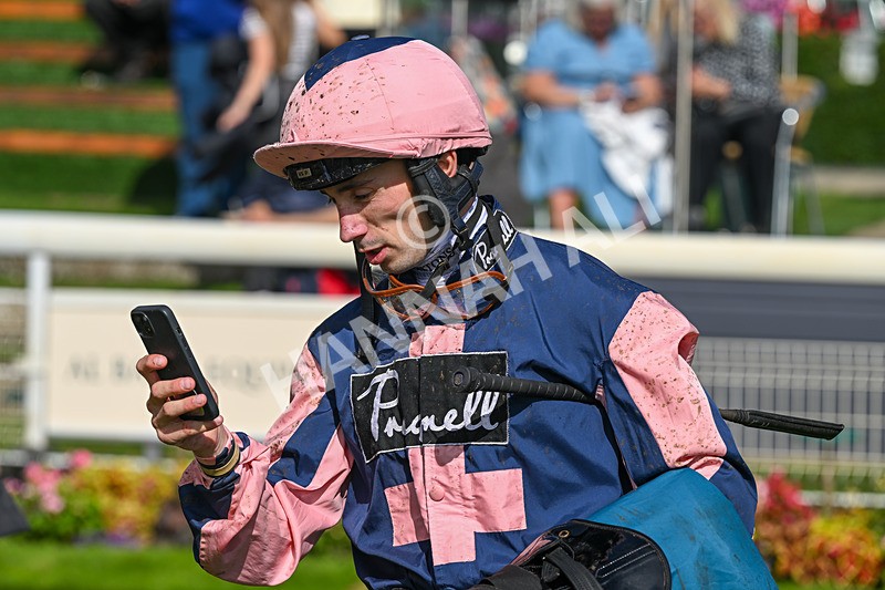 060926-Race 3-Moon Chime-7754 - Race 3 2.40pm Hanson Springs Stayers Handicap