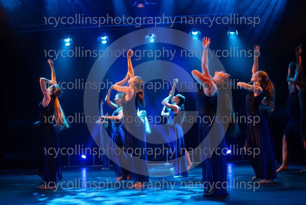 01572 - Young and Beautiful