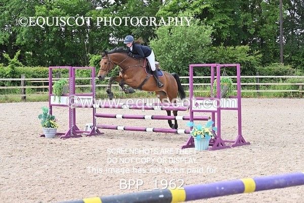 BPP_1962 - CLASS 18 SUN British Novice/ 90cm Open