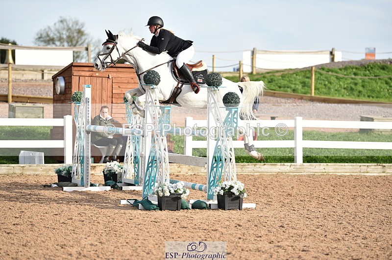 231015A-160258-09213 - Cls 27 1.10m Amateur Q 2nd R