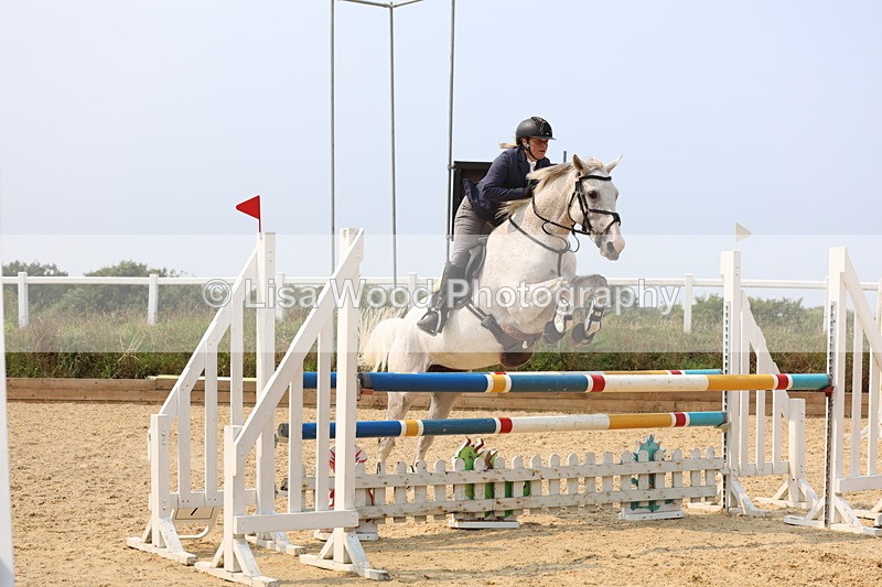 3E7A2242 - Class 7: Senior 1.05m