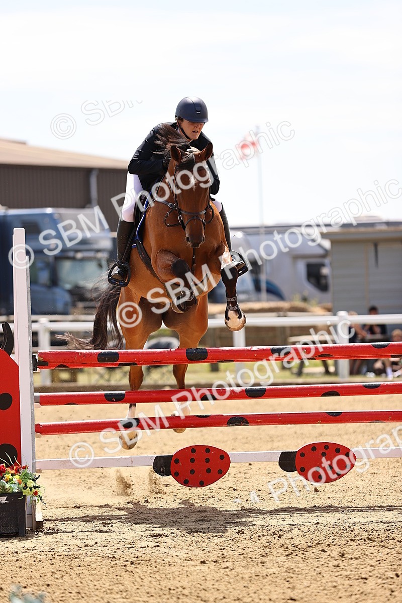 SBM_010342 - Class 9 - Senior Foxhunter - 1.20m Open