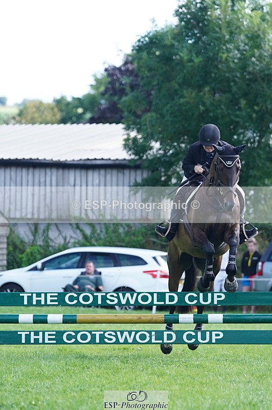 240811A-104122-01017 - 012-