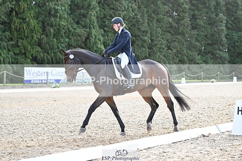 231019-124424-03190 - 117-DERG.FASCINATION-Frederica.Finch-DR