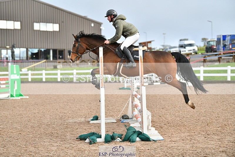 231110A-110036-00185 - Cls 2 British Novice & 90cm Open