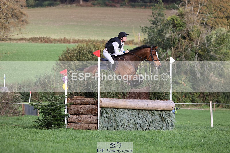 241025-113616-06519 - 013-Cameron.Beer-GREENLANES.LE.BAMBALOU