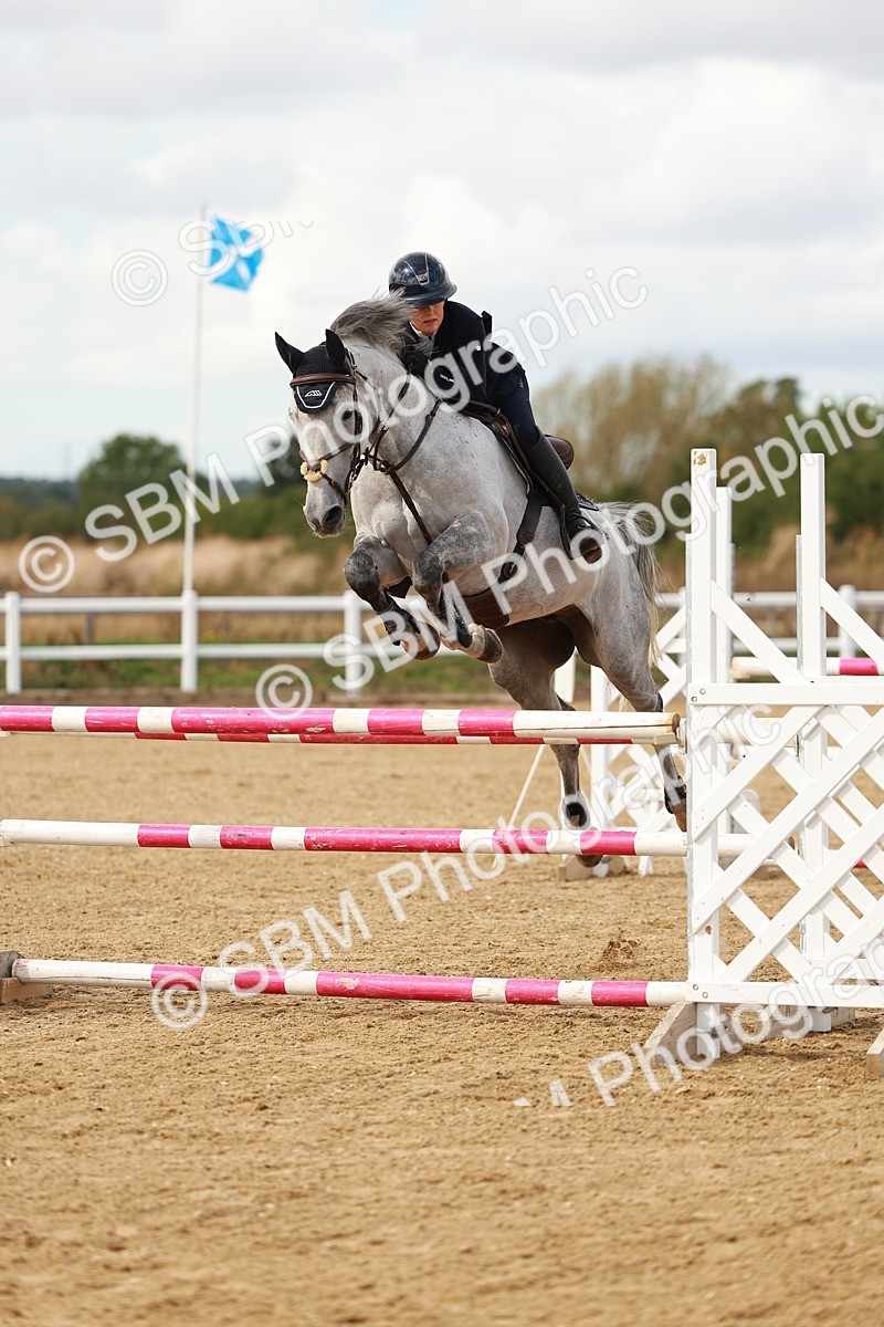 SBM_001324 - Class 4 - Senior Newcomers - 1.10m