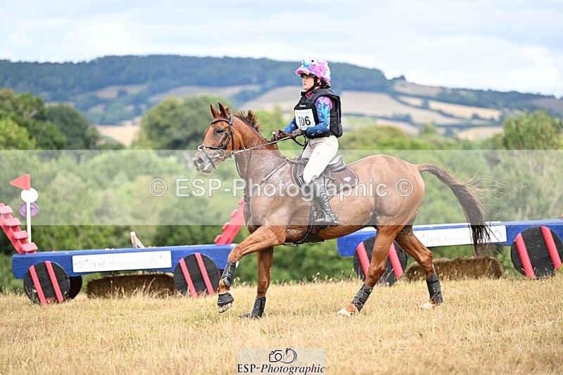 250803A-151510-16161 - P-706-Tichy.Sanders-A.MOMENT.IN.TIME