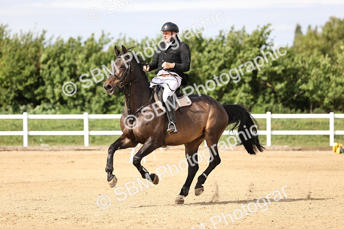 SBM_003592 - Class 13 - Senior Foxhunter - 1.20m