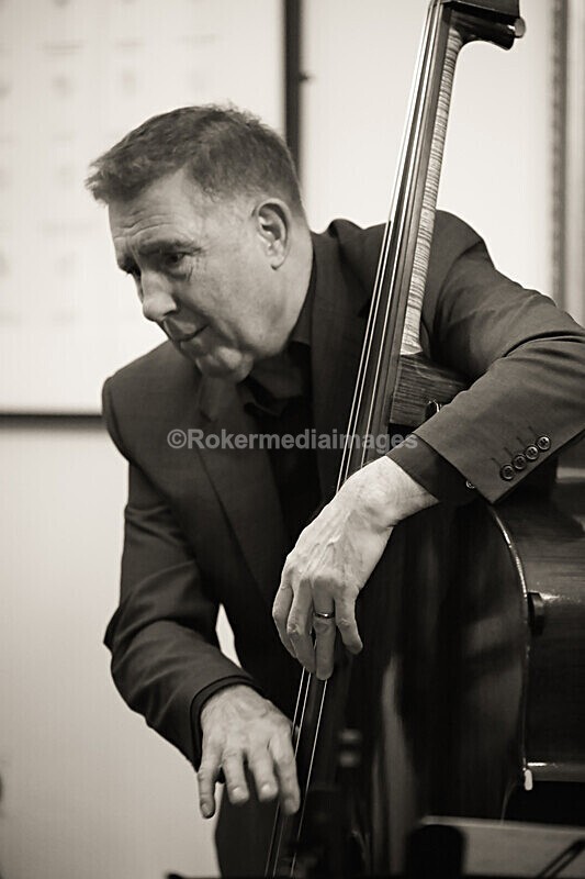 NKC-36 - Denny Illet and chums plays tribute to Nat King Cole