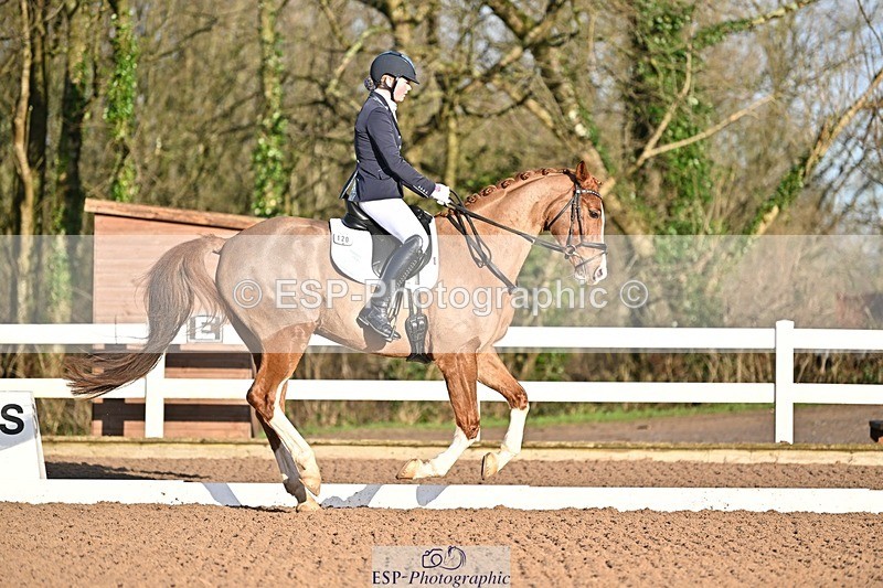 241214-102807-01145 - 120-Caitlin.Burgess-SUPERMANJAM