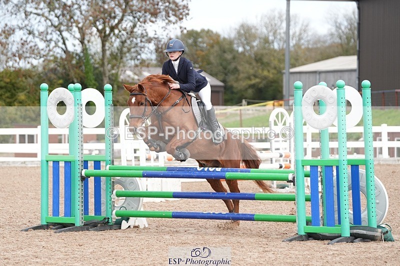 251026-120038-02294 - Cls 4 Pony Winter Novice + 80cm Open