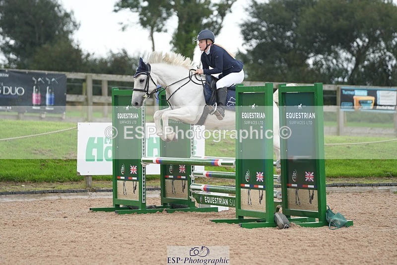 250920-101603-00577 - Cls 5 Pony British Novice and 80cm