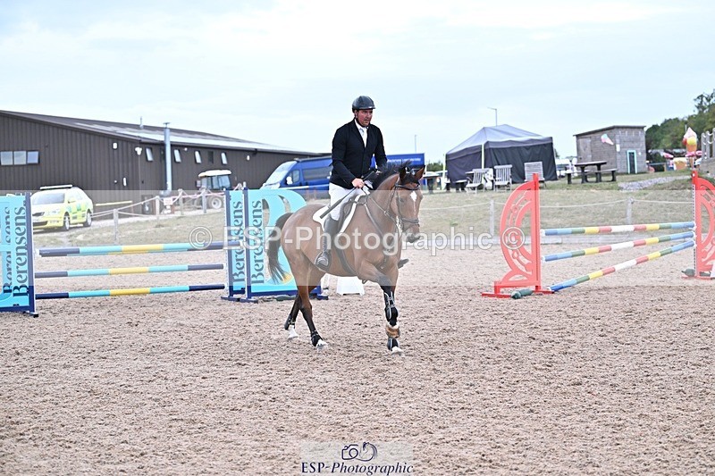 250826-191256-01374 - 1m