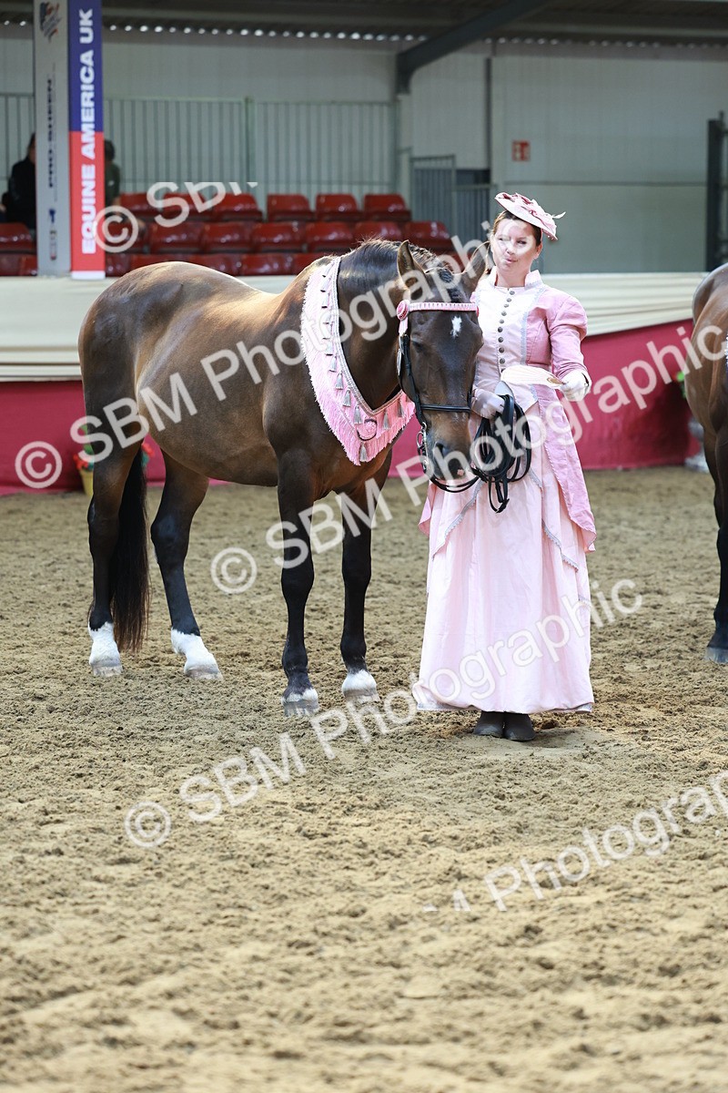 SBM_12120 - Class 103 - IH Costume