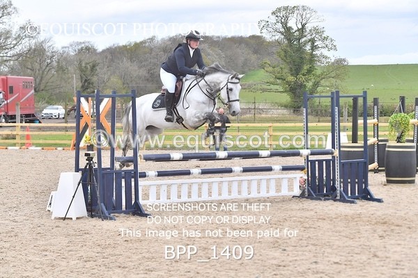 BPP_1409 - CLASS 15 SAT Senior BritiNovice/ 90cm Open